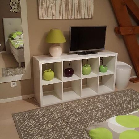 באילי-רומאינוויליירס Guest House Reciner Disneyland מראה חיצוני תמונה