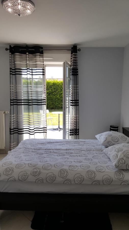 באילי-רומאינוויליירס Guest House Reciner Disneyland מראה חיצוני תמונה